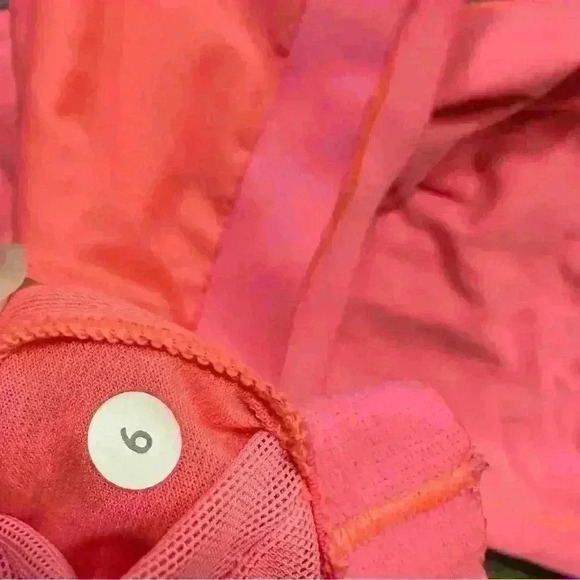 Lululemon Power Y Tank in Barbie Pink Size 6 - Picture 6 of 6